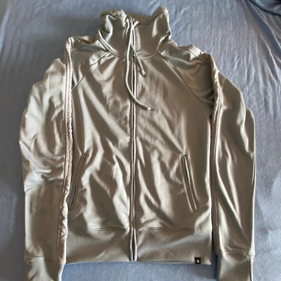 NWOT Hurley Jacket - Picture 1 of 6